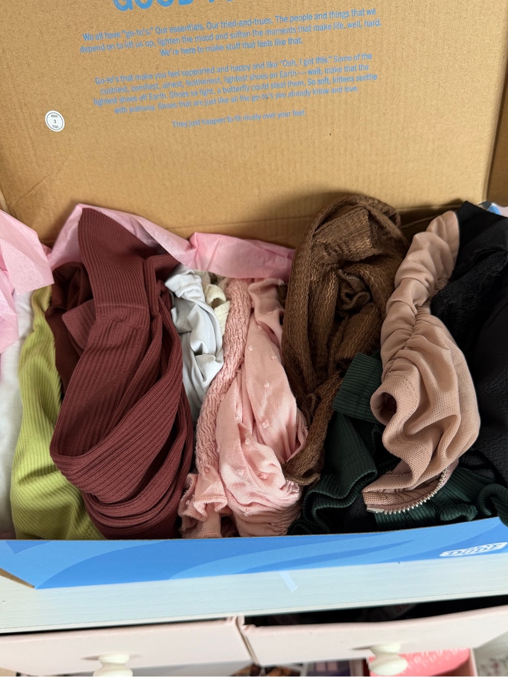 XS/ S Mystery Clothing Bundle, top, crop tops, and more $2 per item